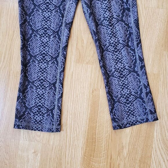 DSG Performance High Rise Capris XS - Picture 5 of 12